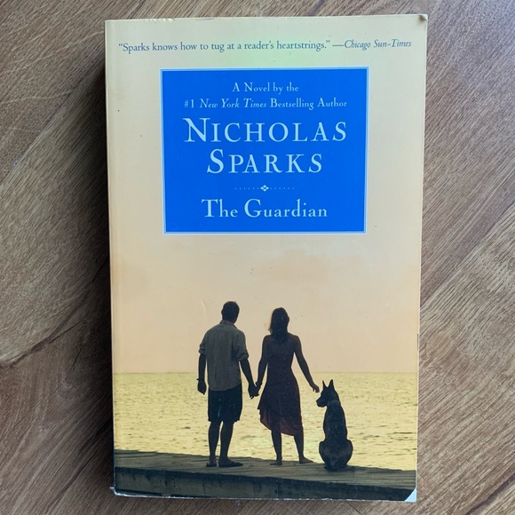 Nicholas Sparks Book Bundle! The Lucky One/The Guardian - Picture 8 of 8